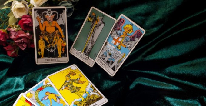 Descubra o significado da carta  A Lua no Tarot