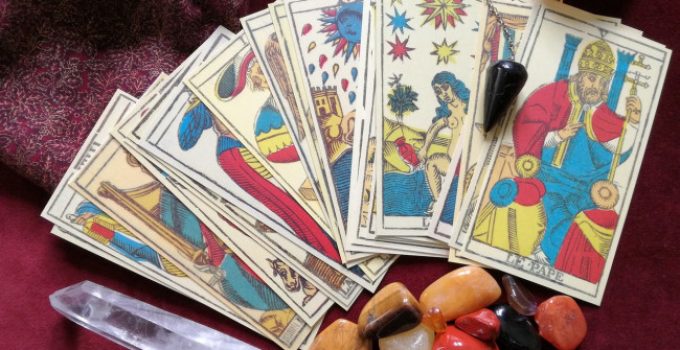 Significado da Valete de Ouros no Tarot